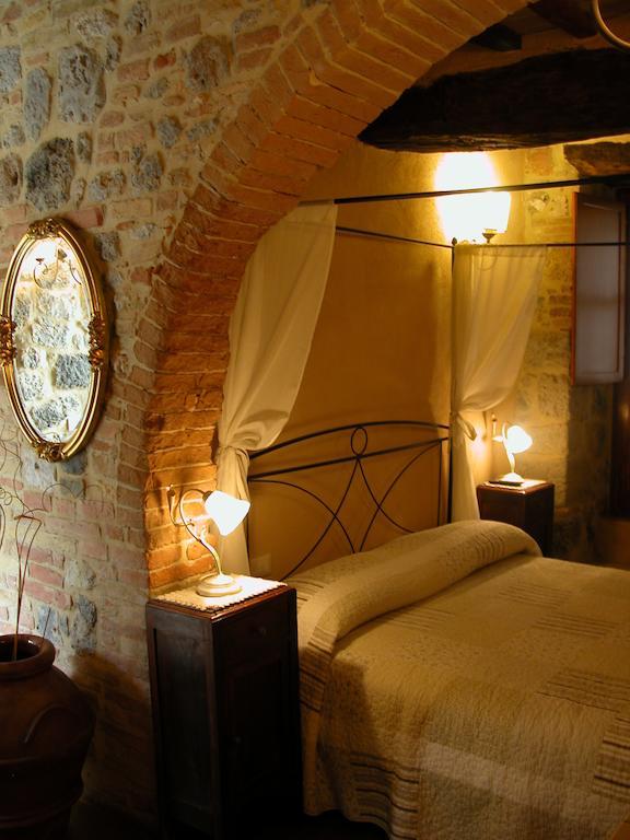 La Vecchia Corte San Gimignano Eksteriør bilde
